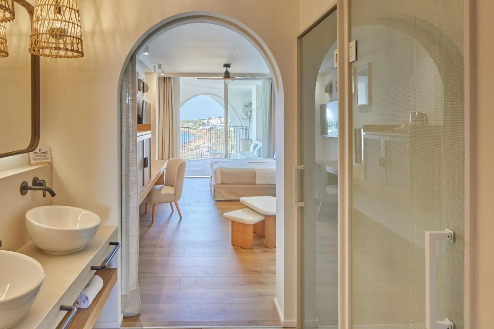 Hotel & Spa Blau Parc Sant Antoni de Portmany 4*,